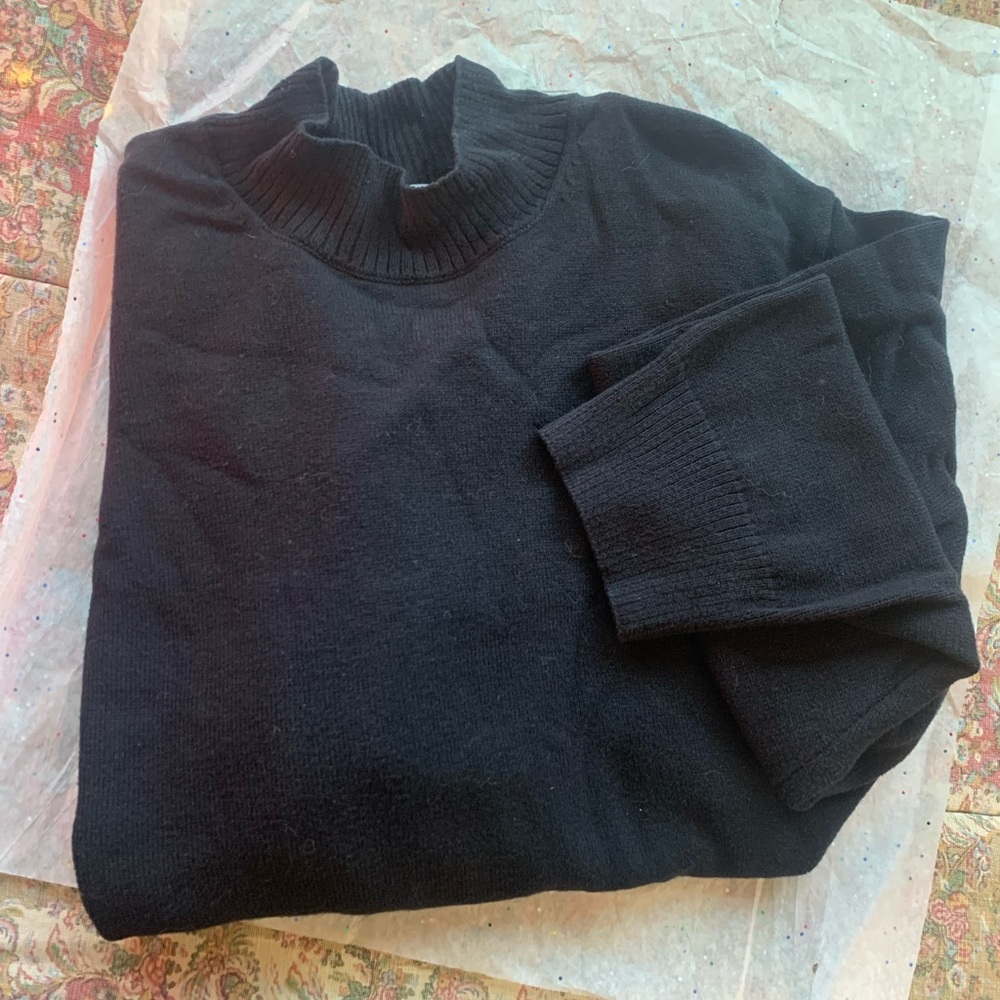 Old Navy Black Knit Pullover - Picture 3 of 7